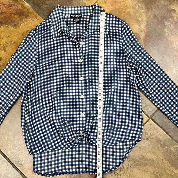 About A Girl Plaid Sheer Button Down Long Sleeve Medium - Picture 6 of 9